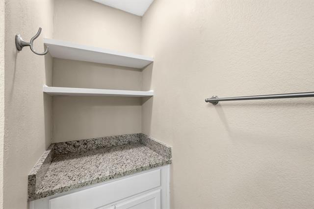 Building Photo - 7733 Liz Ln