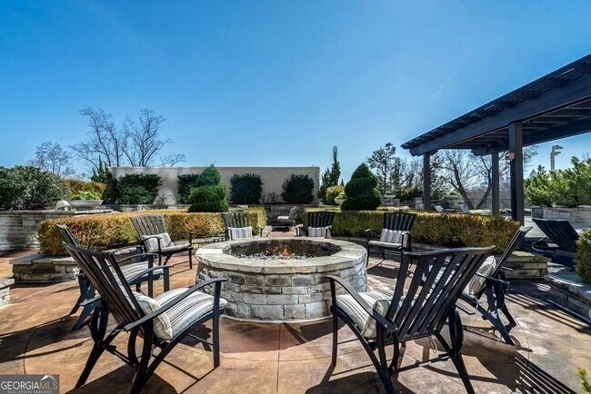 Building Photo - 2277 Peachtree Rd NE