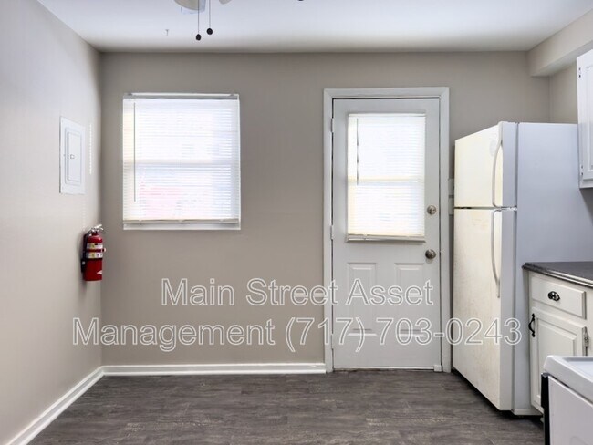 Building Photo - 31 Union St