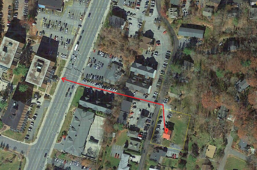 Building Photo - 279 Oak St