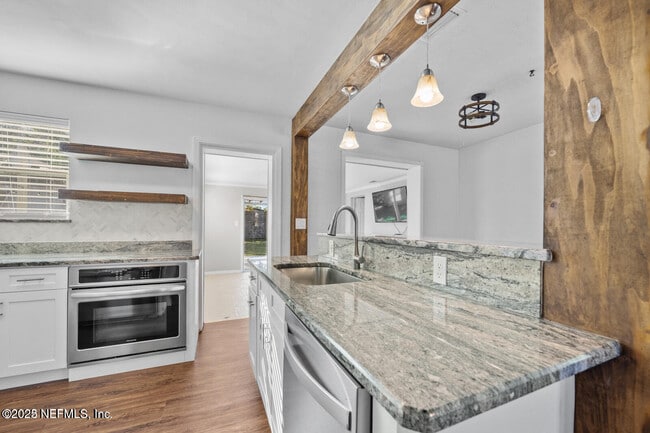 Building Photo - 1818 10th St N