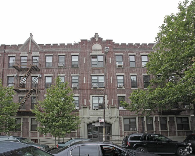 Building Photo - Sylvia Court