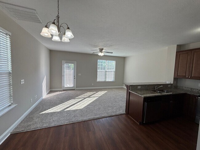 Building Photo - 814 Benelli Ln