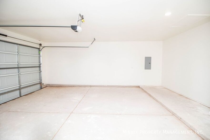 Building Photo - 6908 21st St