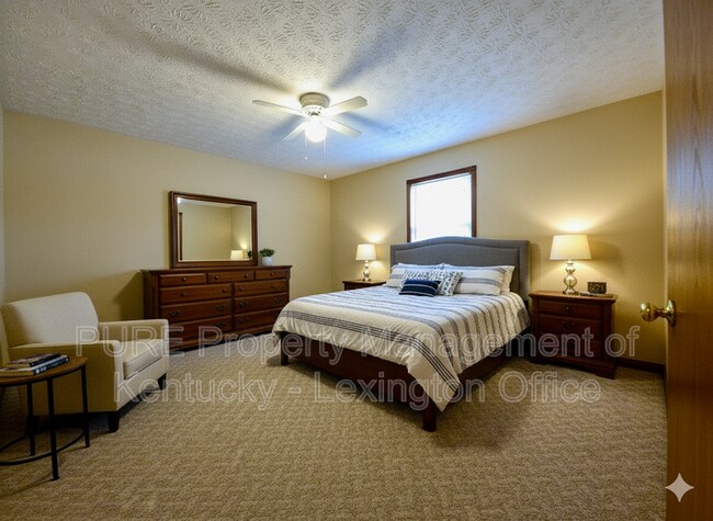 Building Photo - 366 Bonny Lynn Dr