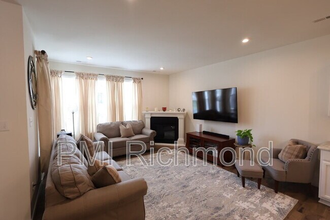 Building Photo - 12312 Wescott Dr