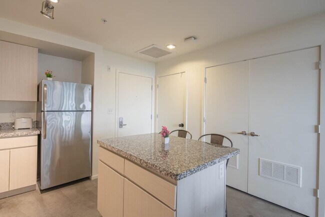 Building Photo - 814 N 4th St