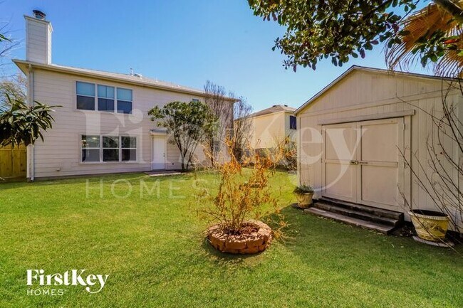 Building Photo - 15827 Brisbane Dr