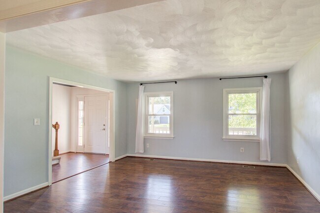 Building Photo - 427 Las Gaviotas Blvd
