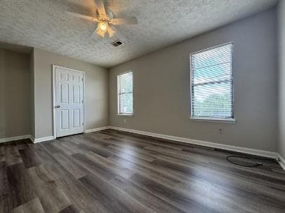 Building Photo - 8170 Canyon Forge Dr