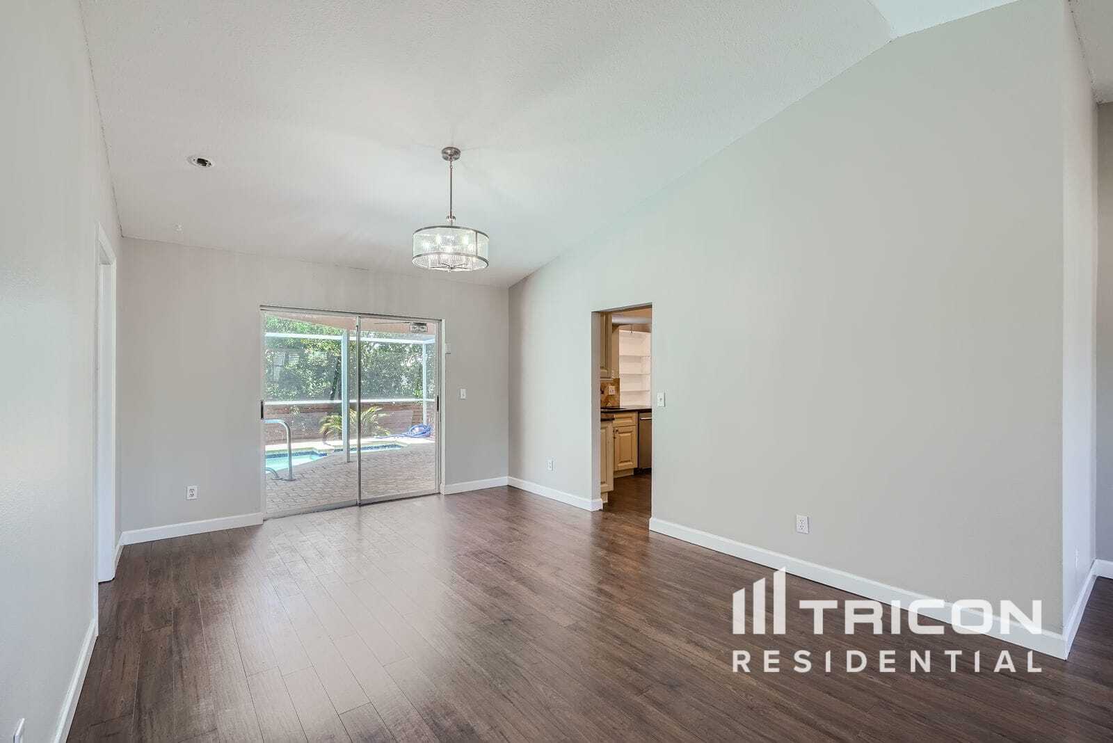 Building Photo - 854 Christina Cir