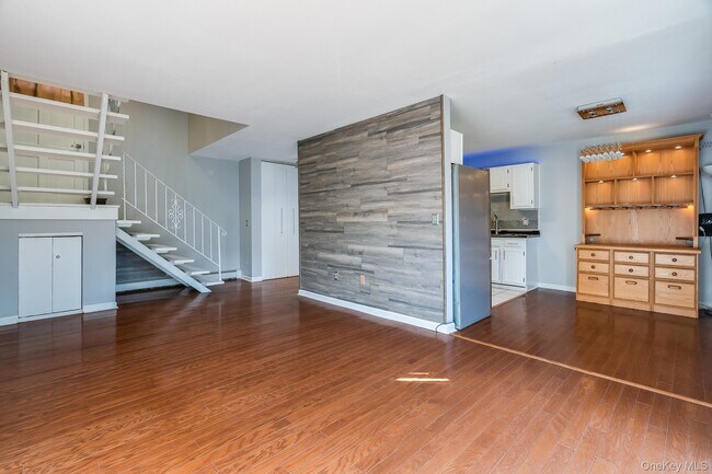 Building Photo - 23 Alpine Dr