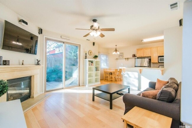 Building Photo - 9366 Villa Bella Ln