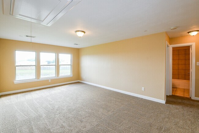 Building Photo - 2123 Witham Park Ln