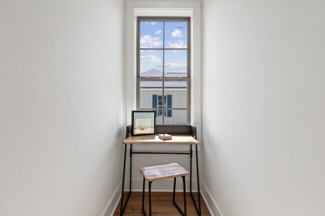 Building Photo - FOR RENT in SUGAR MILL POND!