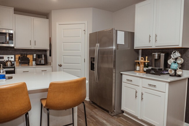 Building Photo - 4605 Naval Ct