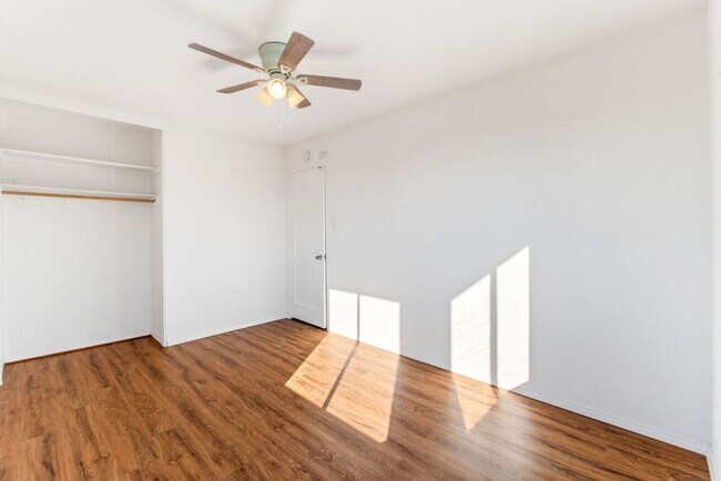 Building Photo - San Diego Modern 2-Bed/1-Bath Home with Laundry, Yard, and More Await!