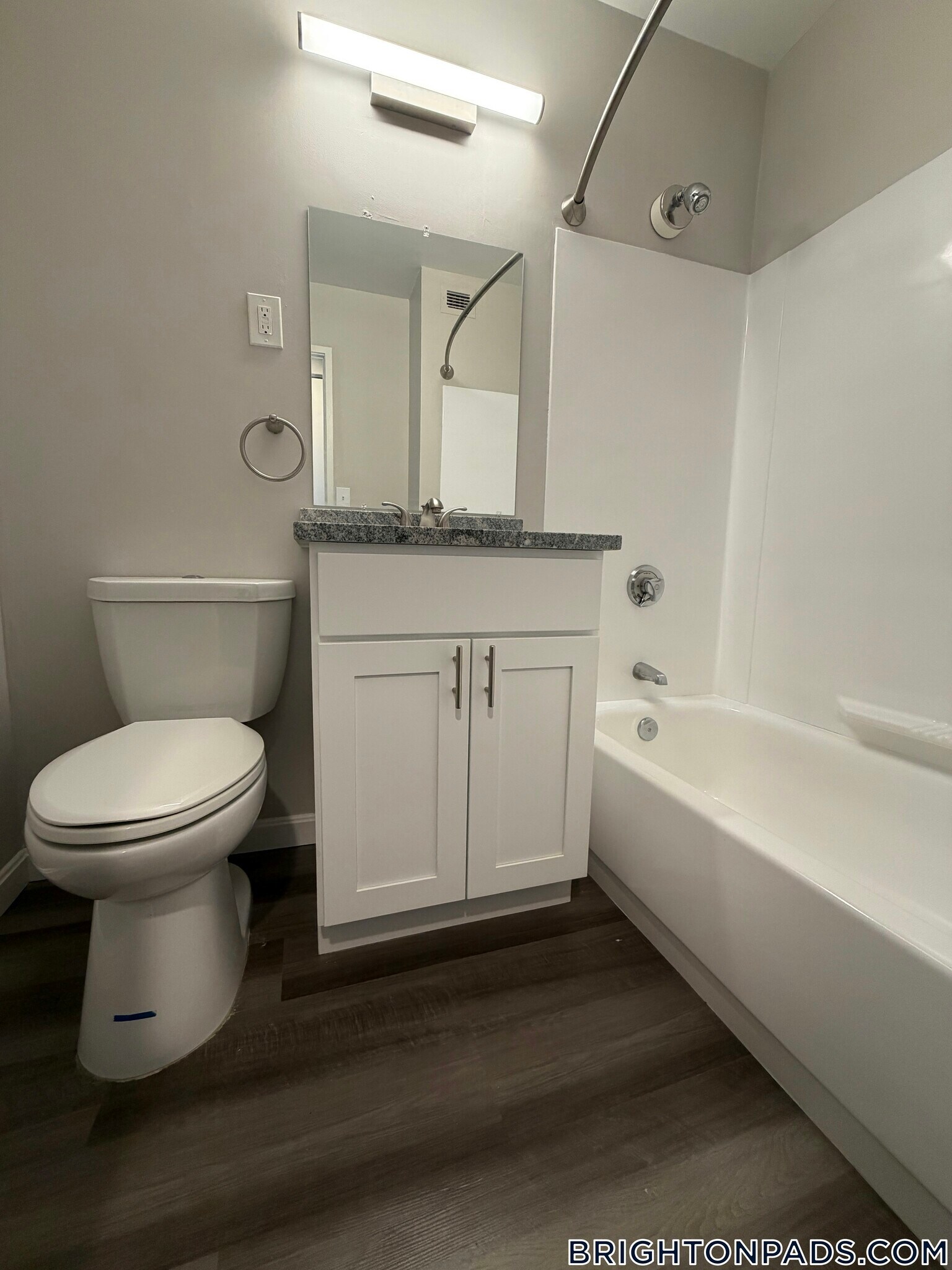 Building Photo - 9 Bronsdon St