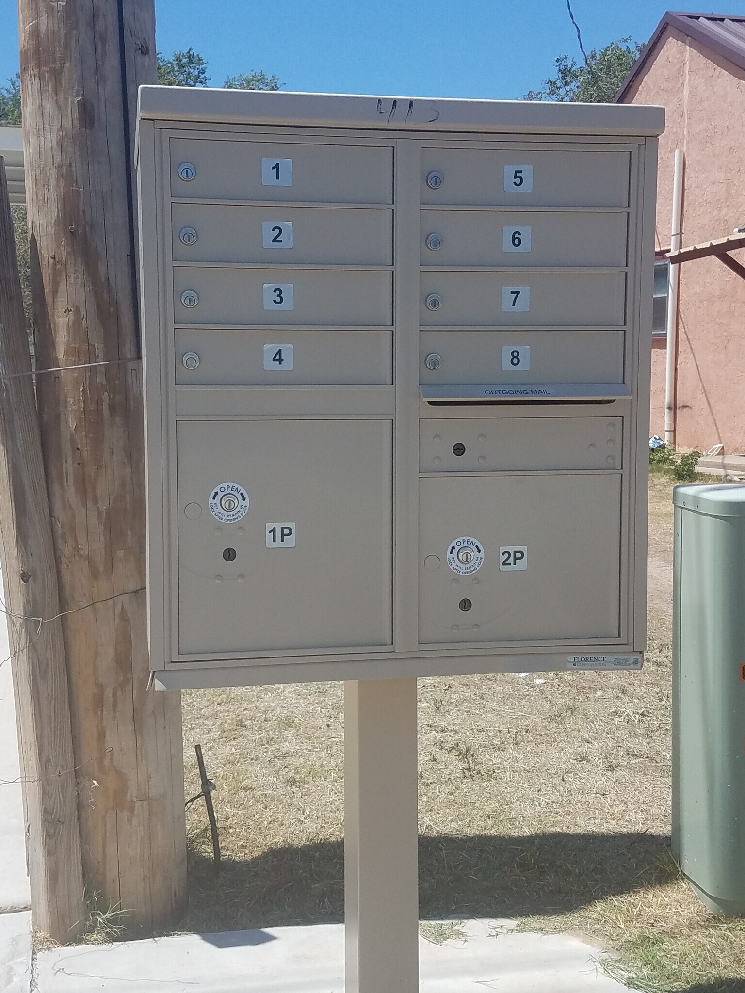 Building Photo - 1618 S Ave G Ave