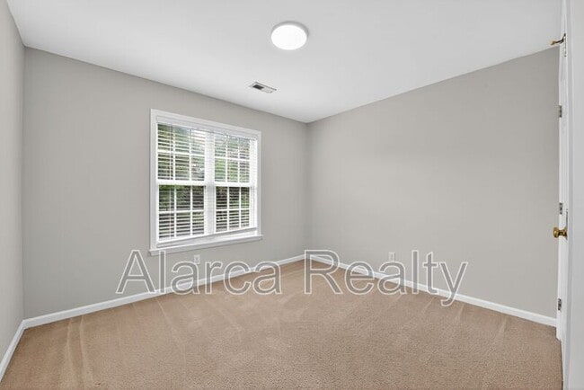 Building Photo - 9205 Mitchell Glen Dr