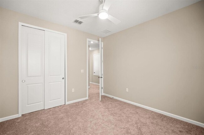 Building Photo - 17055 Haggerty Hollow Dr