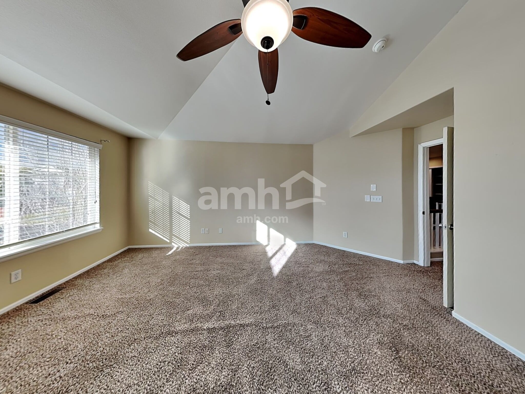 Building Photo - 494 Stetson Ct