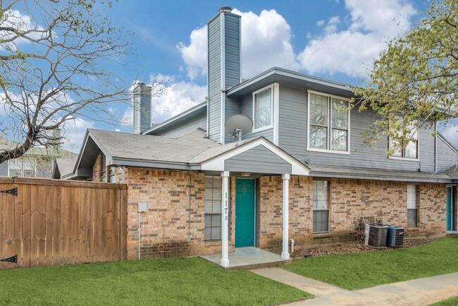 Building Photo - 117 Peachtree Ct