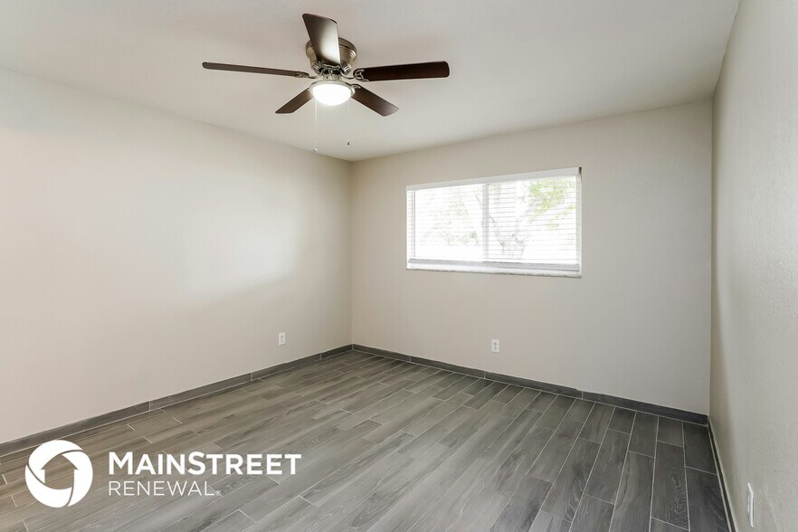 Building Photo - 126 SE 7th St