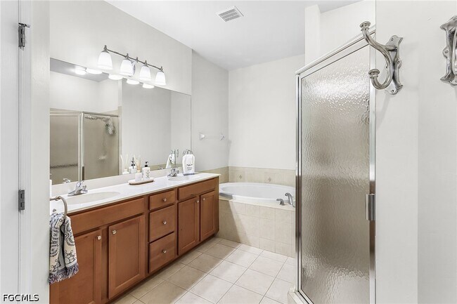 Building Photo - 28105 Mandolin Ct