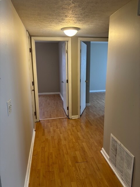 Building Photo - 201 Honeysuckle Ln