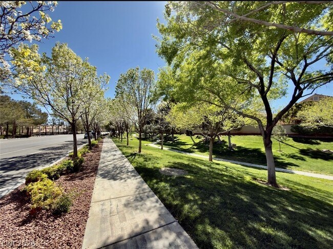 Building Photo - 1524 Breeze Canyon Dr