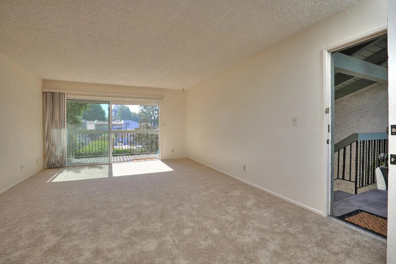 Building Photo - 5518 Armitos Ave