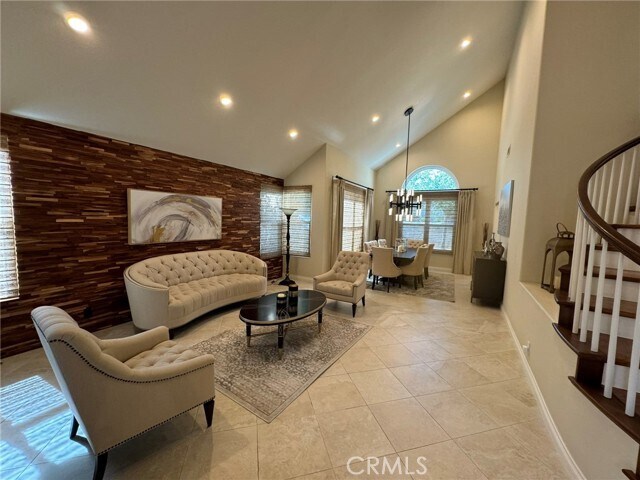 Building Photo - 6 Lakeridge