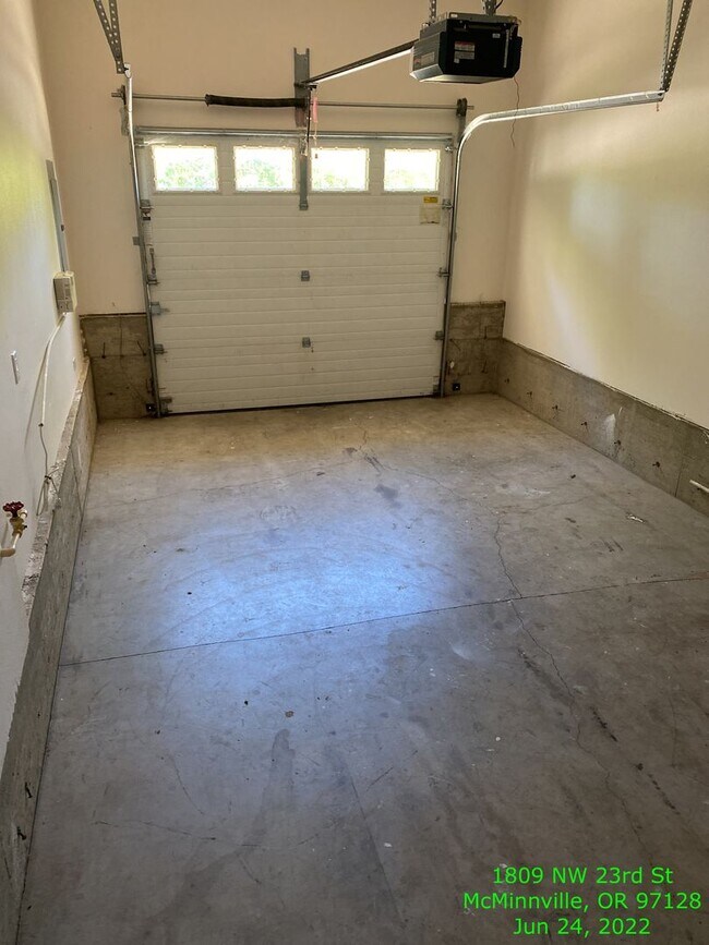 Building Photo - 1809 NW 23rd St