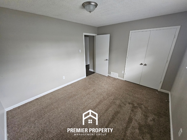 Building Photo - 5368 Heritage Ave