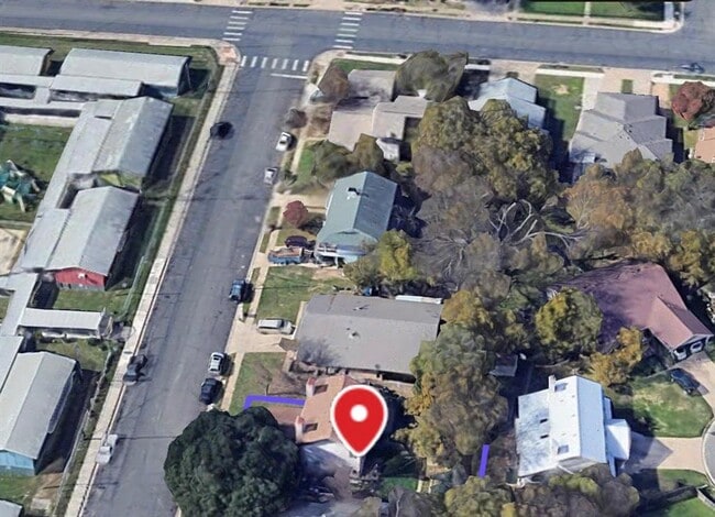 Building Photo - 1206 Tartan Ln