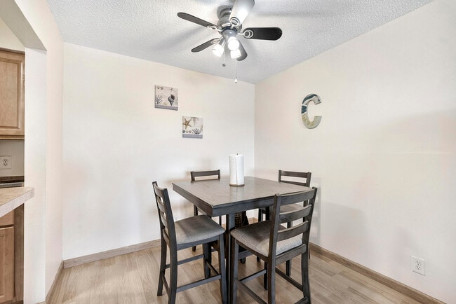 Building Photo - 125 Shore Ct