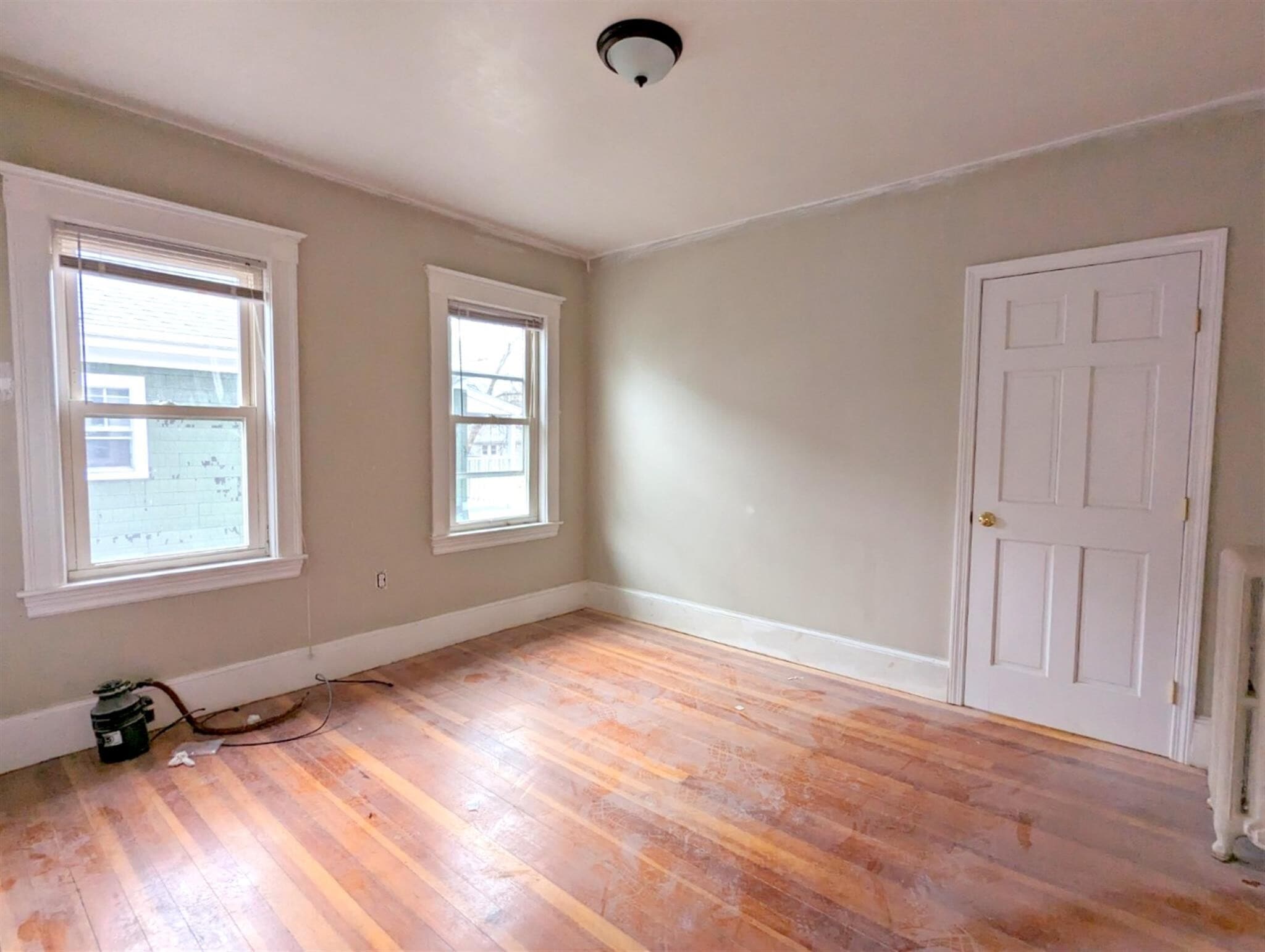 Building Photo - 35 Trowbridge St