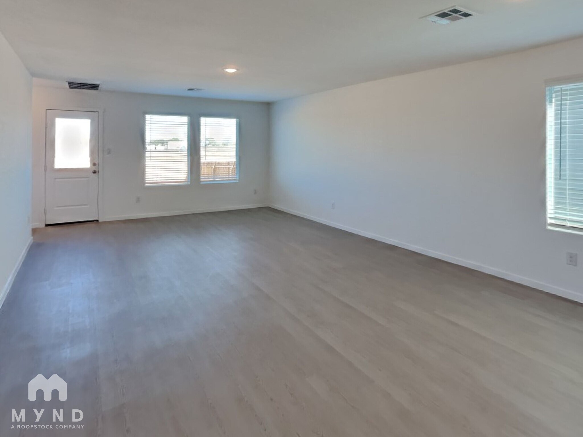 Building Photo - 340 Pacific Waters