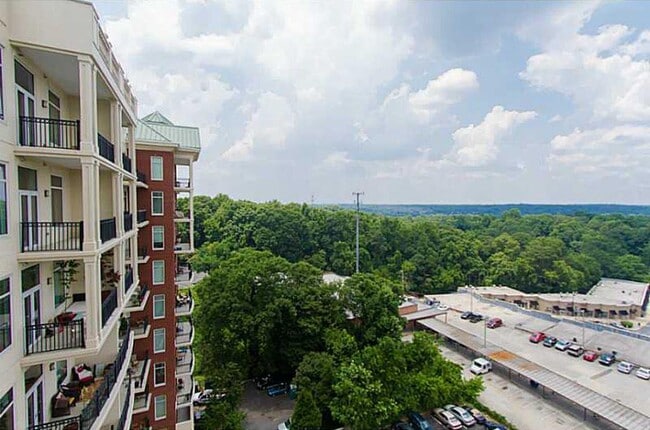 Building Photo - 3820 Roswell Rd NE