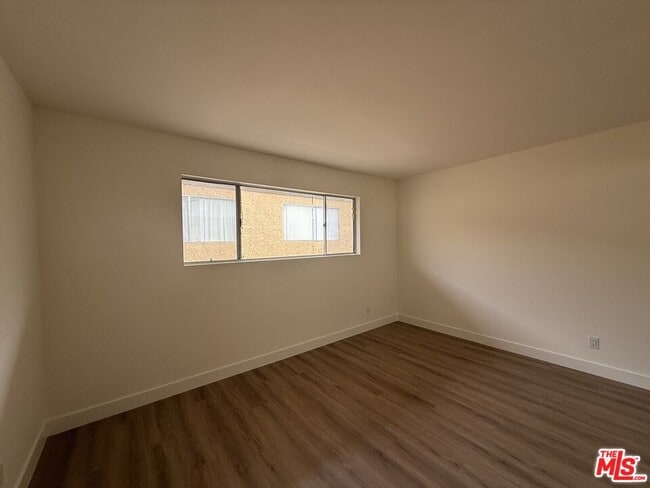 Building Photo - 523 Ashland Ave