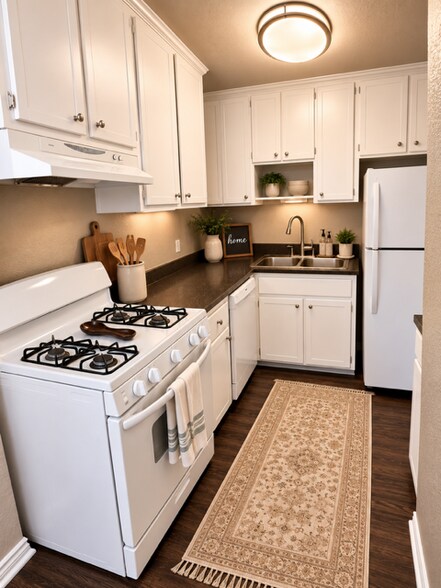 Kitchen - 10107 Kilarney Dr