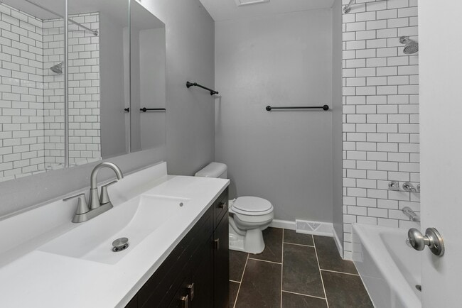 Building Photo - 6461 N 73rd St