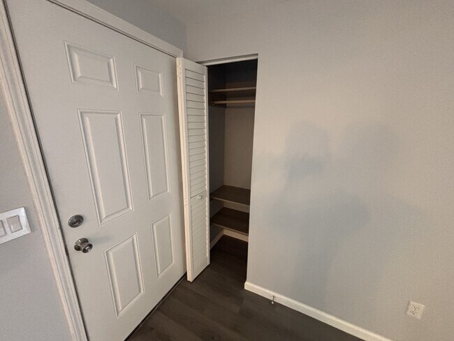 Building Photo - 4022 Beaver Ln