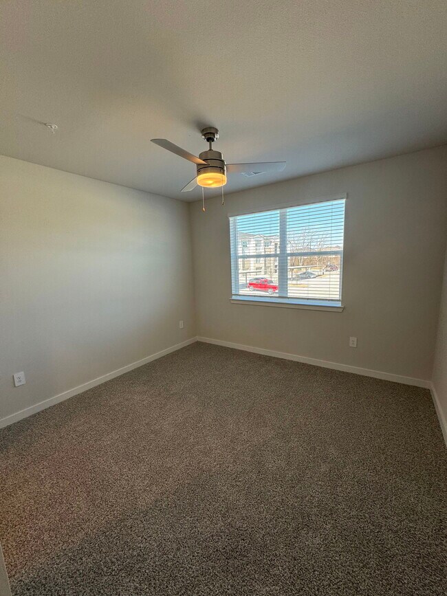 Building Photo - 455 Elevon Pkwy