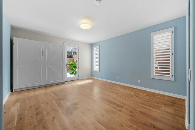 Building Photo - 1589 Turquoise Dr