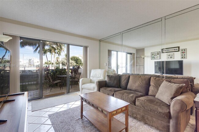 Building Photo - 1201 S Ocean Dr