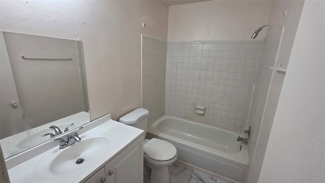 Building Photo - 1327 Brenda Ln