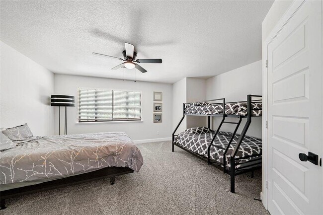 Building Photo - 11303 Twain Dr