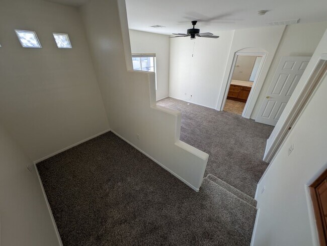 Building Photo - 205 Heiple Ct